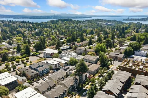 6526 34th Avenue NE Seattle WA 98115