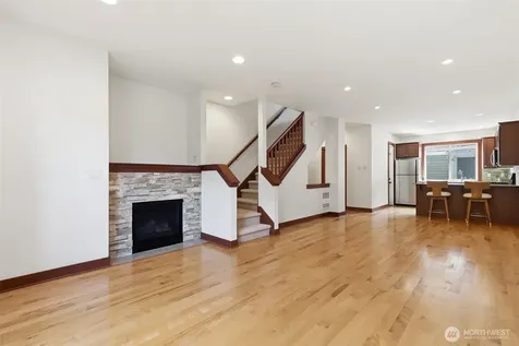 6526 34th Avenue NE Seattle WA 98115