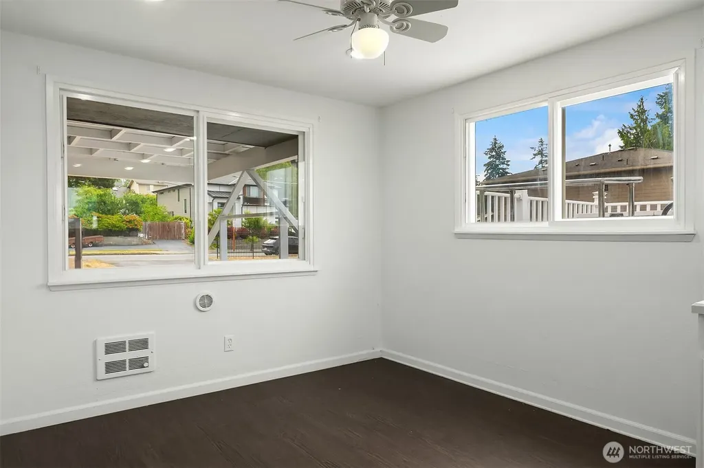 24029 24th Avenue S Des Moines WA 98198