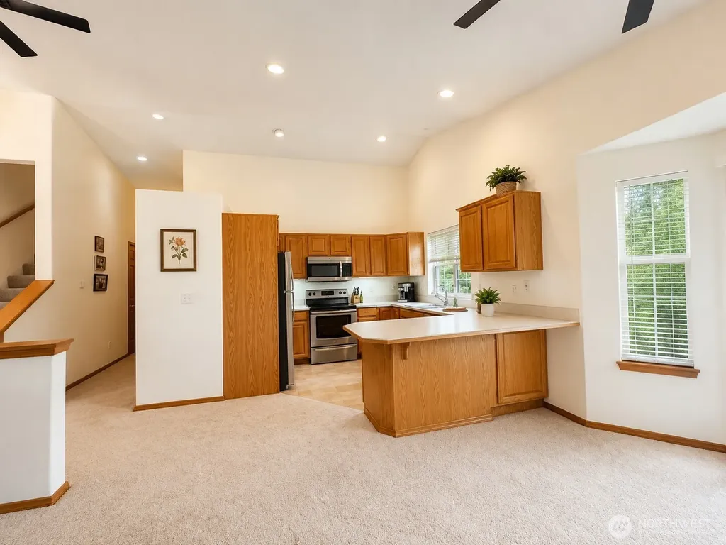219 7th Street NE Puyallup WA 98372