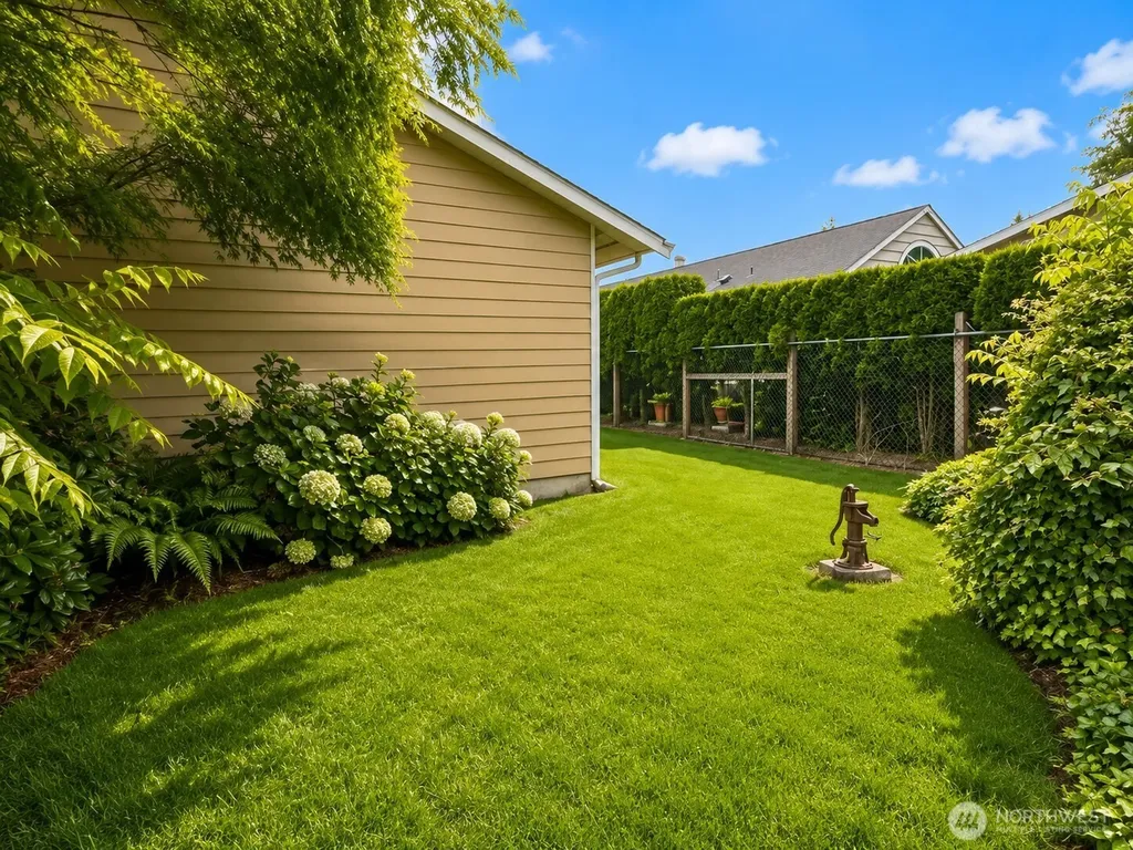 219 7th Street NE Puyallup WA 98372