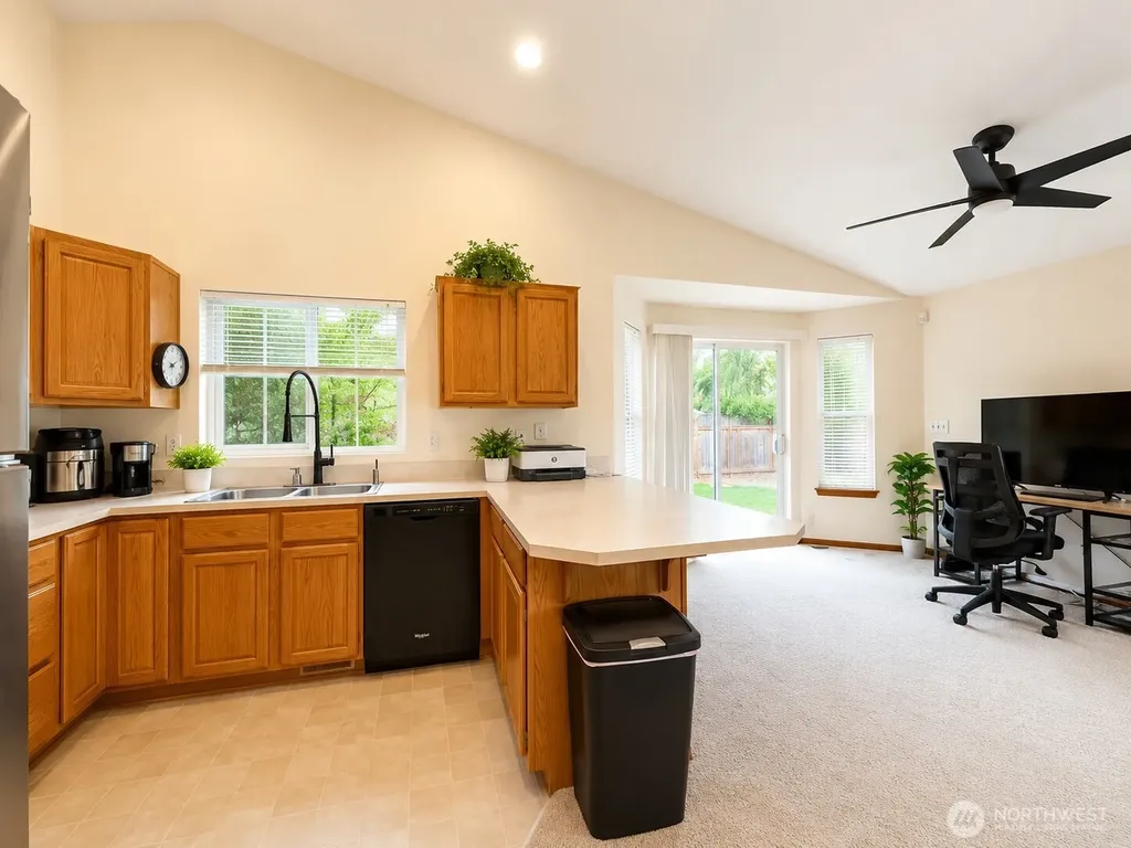 219 7th Street NE Puyallup WA 98372