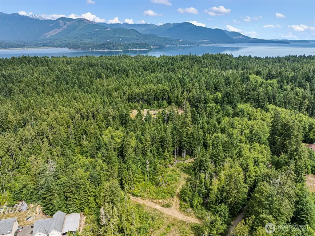 1 Andy Rogers Place NW Seabeck WA 98380
