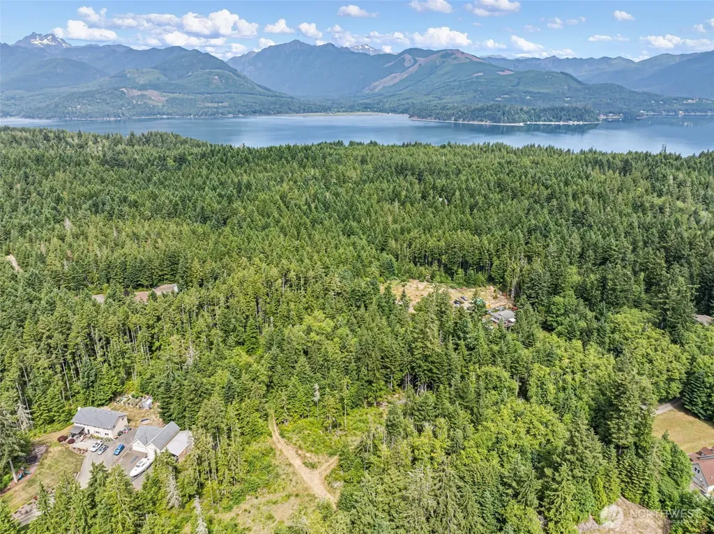 1 Andy Rogers Place NW Seabeck WA 98380