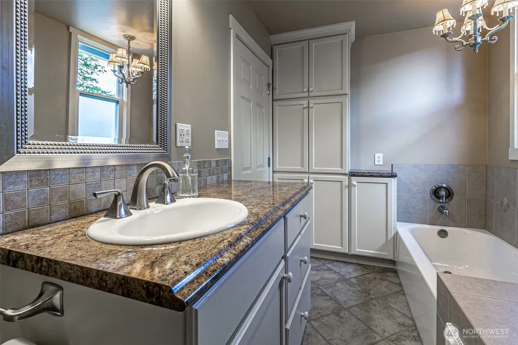 3806 S 9th Street Tacoma WA 98405