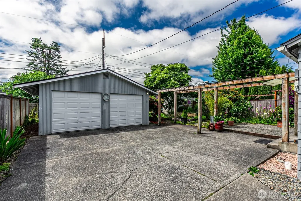 3806 S 9th Street Tacoma WA 98405