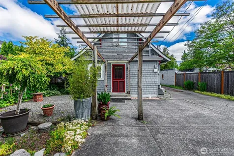 3806 S 9th Street Tacoma WA 98405