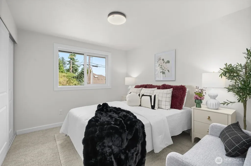 15328 56th Avenue W Edmonds WA 98026