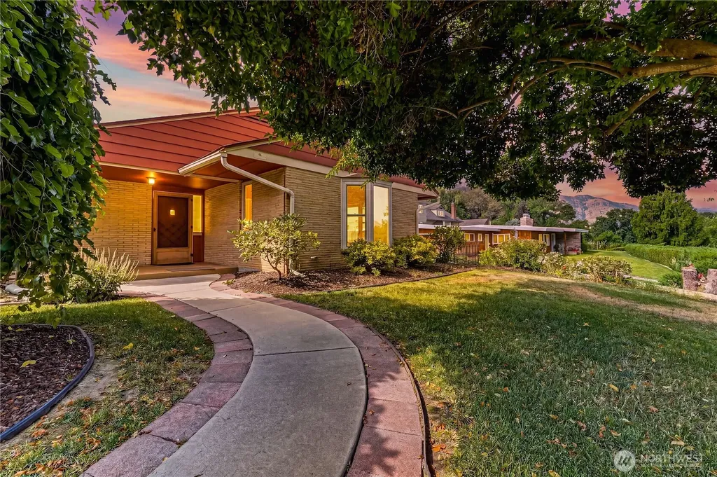 104 Chase Avenue Cashmere WA 98815