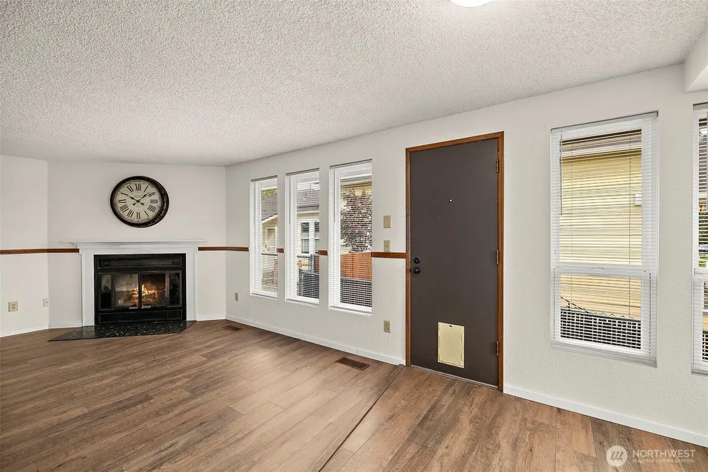 2516 Rockefeller Avenue Everett WA 98201
