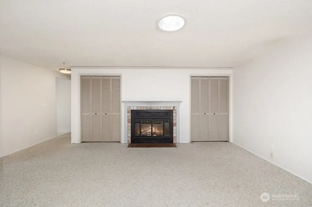 2516 Rockefeller Avenue Everett WA 98201