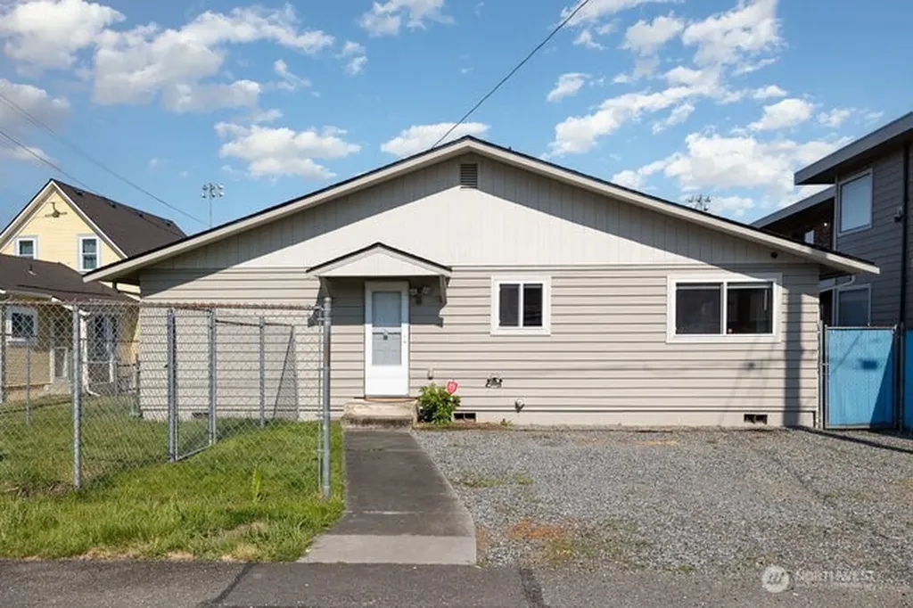 2516 Rockefeller Avenue Everett WA 98201