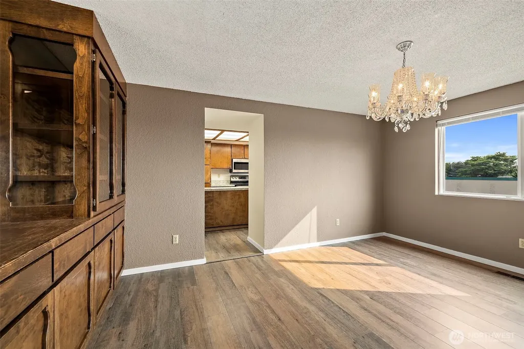 2516 Rockefeller Avenue Everett WA 98201