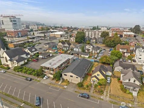 2516 Rockefeller Avenue Everett WA 98201