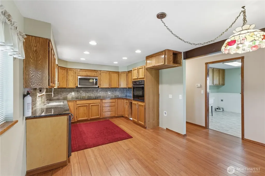 301 Main Street Riverside WA 98849