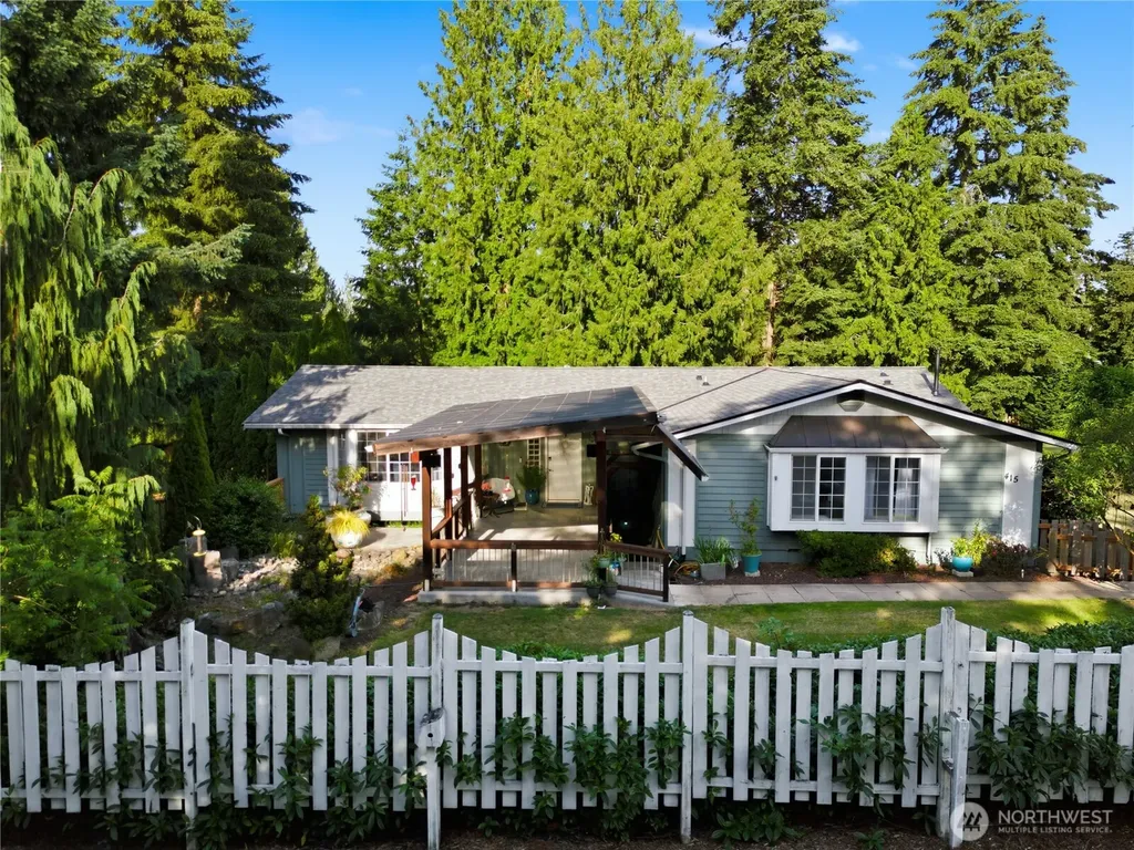 415 118th Avenue E Edgewood WA 98372