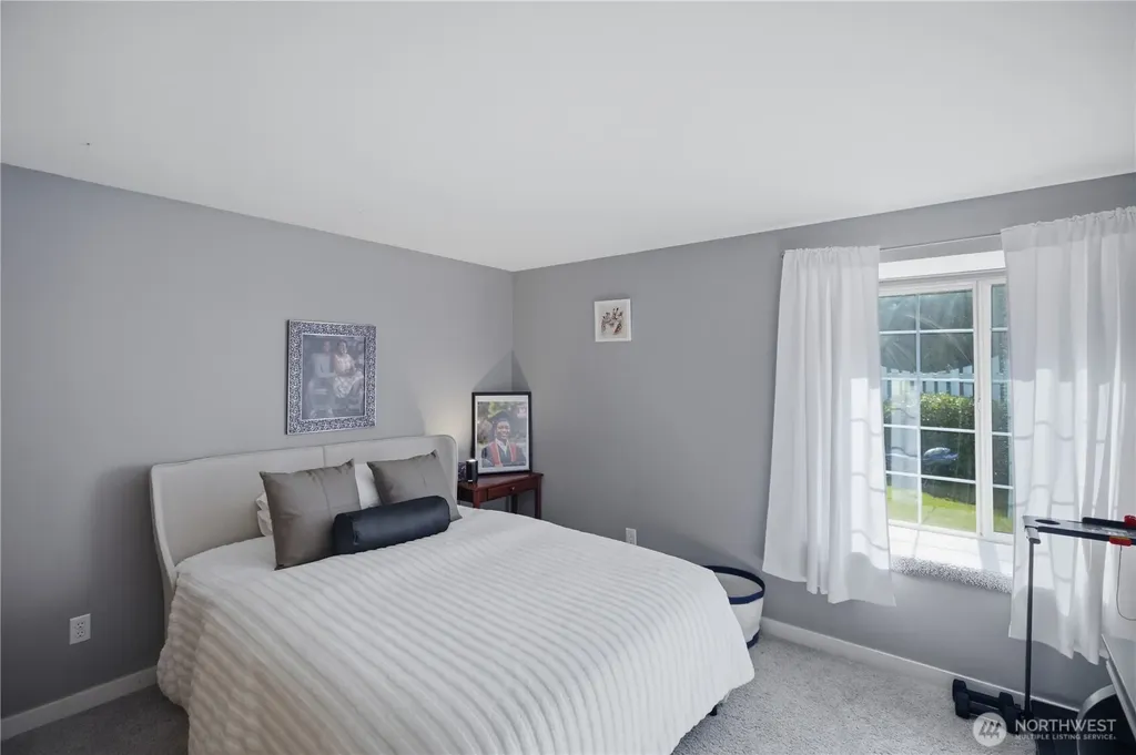415 118th Avenue E Edgewood WA 98372
