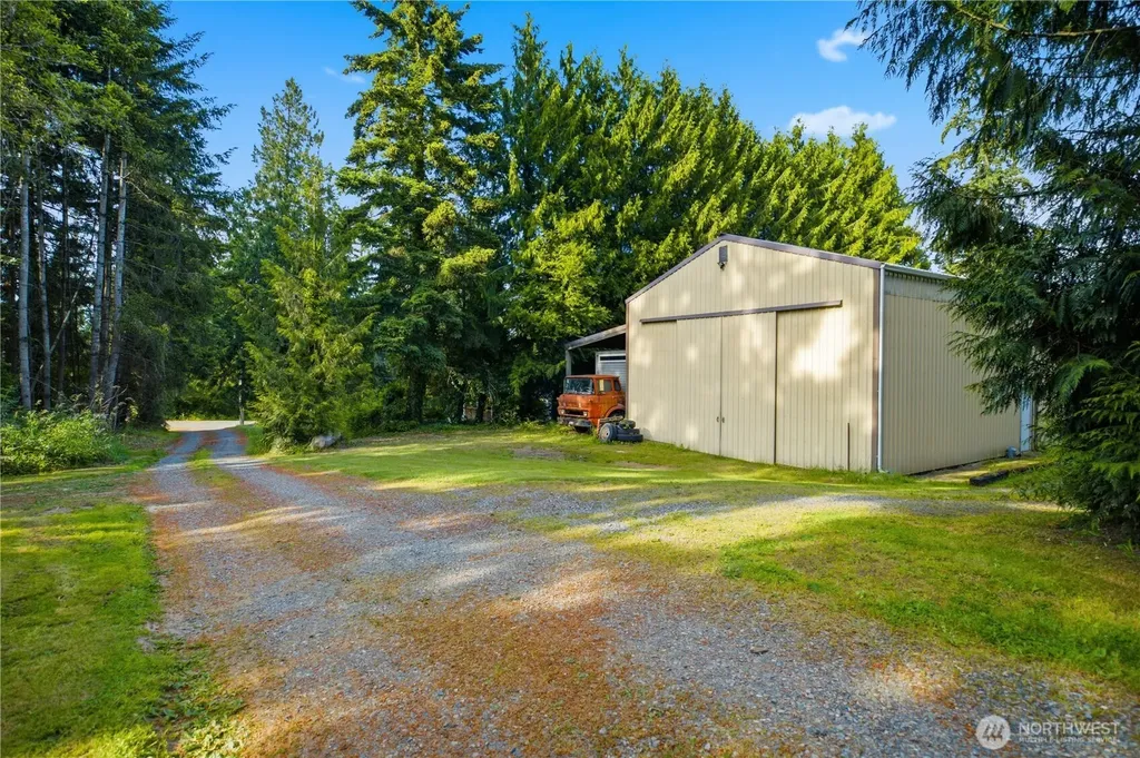 415 118th Avenue E Edgewood WA 98372