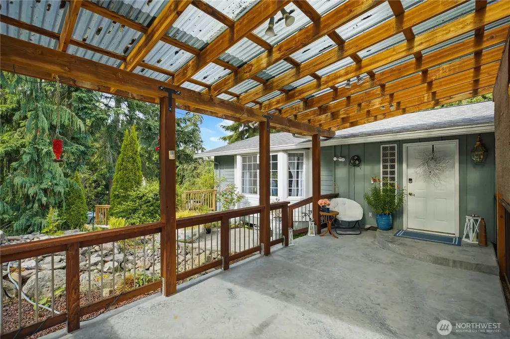 415 118th Avenue E Edgewood WA 98372