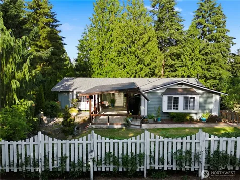 415 118th Avenue E Edgewood WA 98372