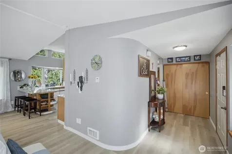 415 118th Avenue E Edgewood WA 98372