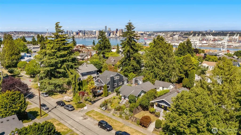 3222 38th Avenue SW Seattle WA 98126