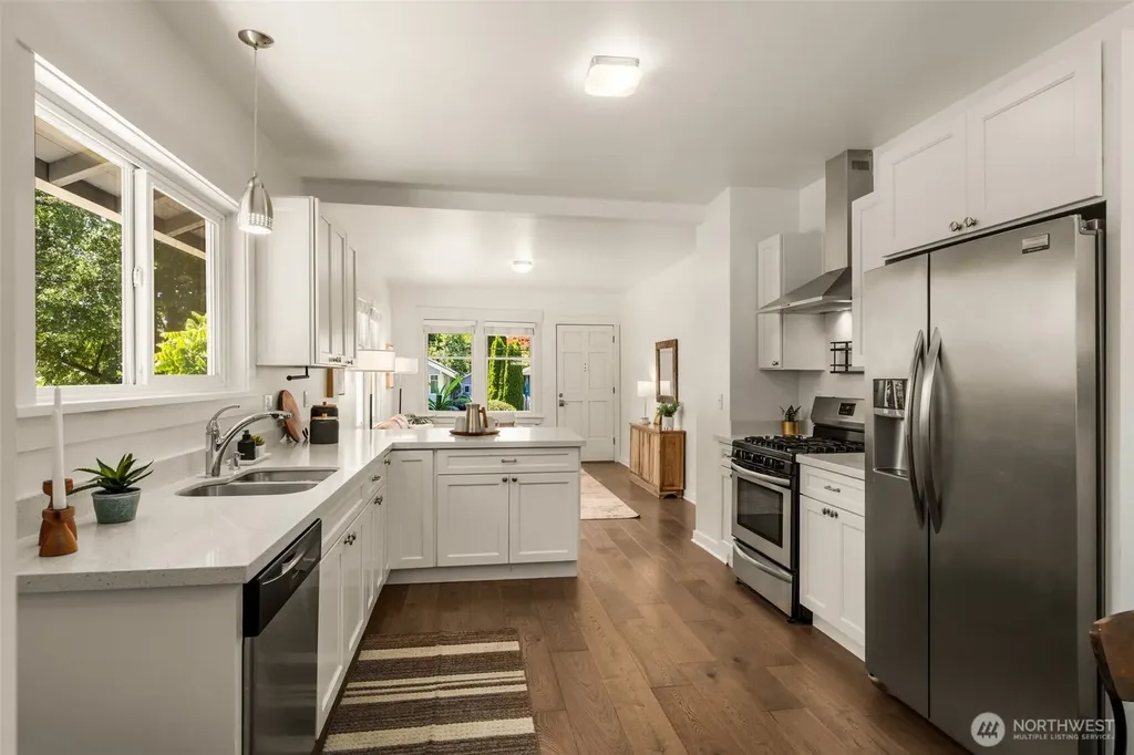 3222 38th Avenue SW Seattle WA 98126