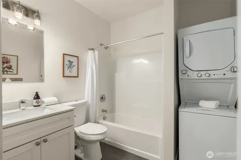 3222 38th Avenue SW Seattle WA 98126