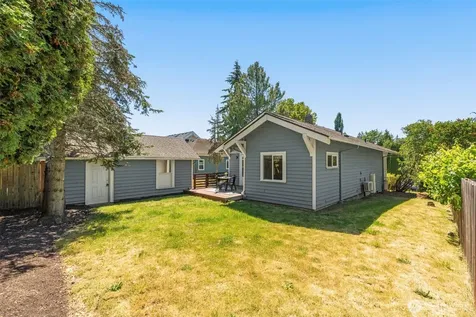 3222 38th Avenue SW Seattle WA 98126