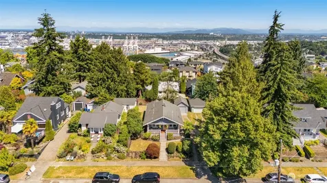 3222 38th Avenue SW Seattle WA 98126