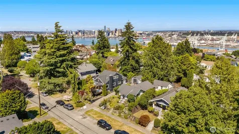 3222 38th Avenue SW Seattle WA 98126