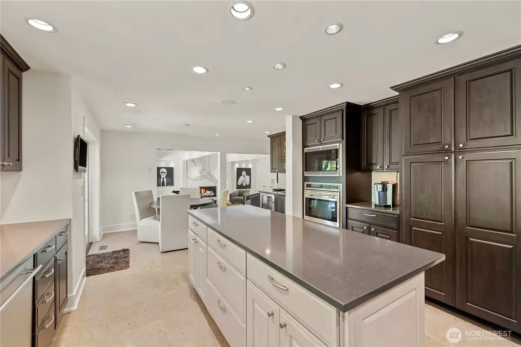 2553 Medina Circle Medina WA 98039