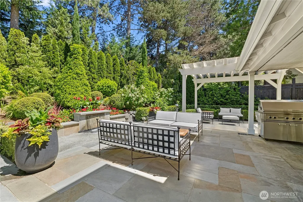2553 Medina Circle Medina WA 98039