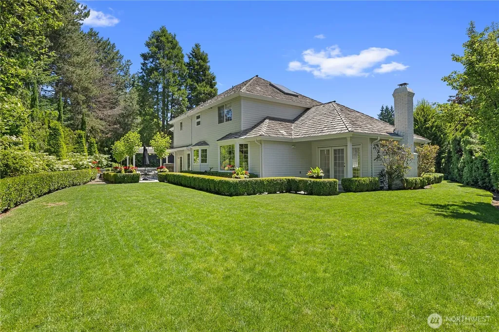 2553 Medina Circle Medina WA 98039