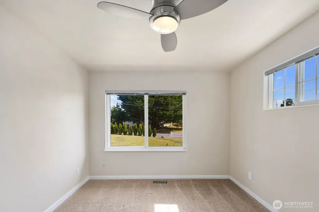 16715 116th Place SE Renton WA 98058