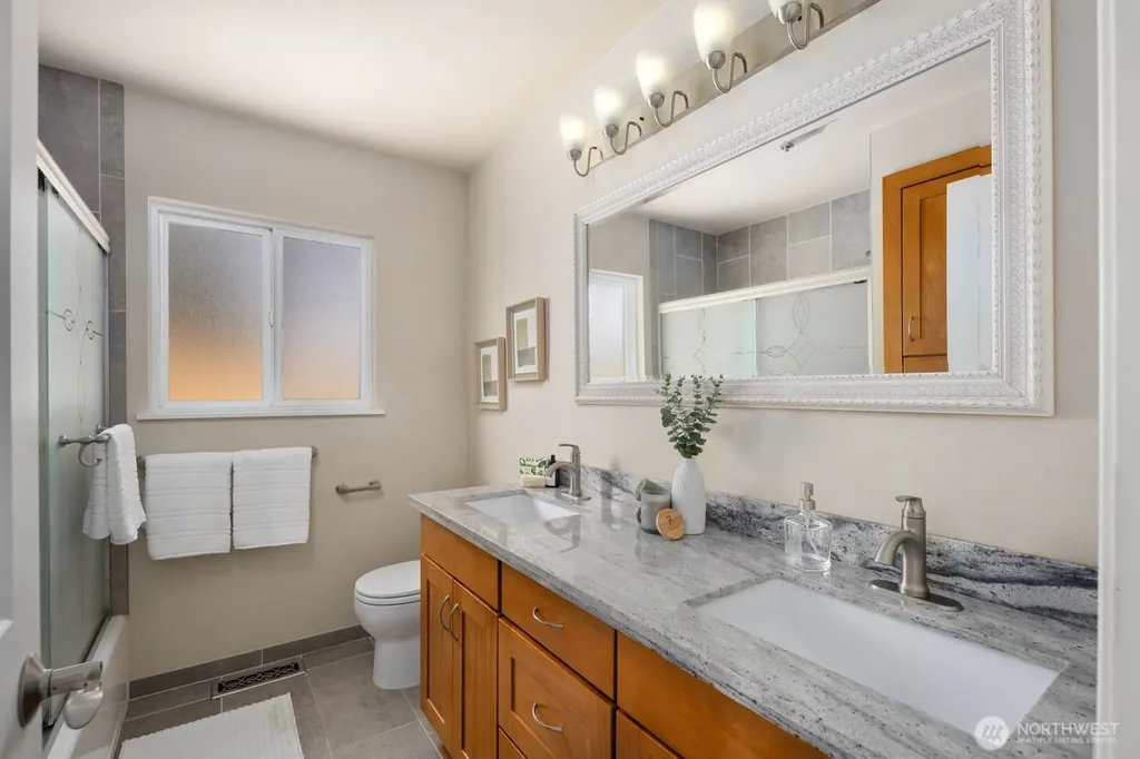 16715 116th Place SE Renton WA 98058