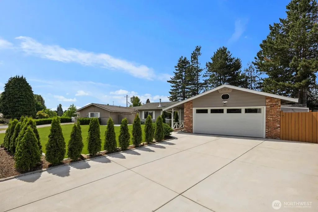 16715 116th Place SE Renton WA 98058