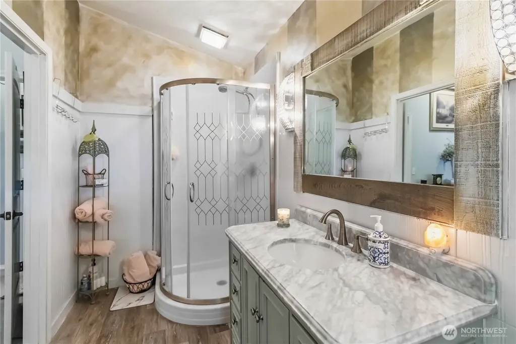 209 W Beacon Hill Drive Longview WA 98632
