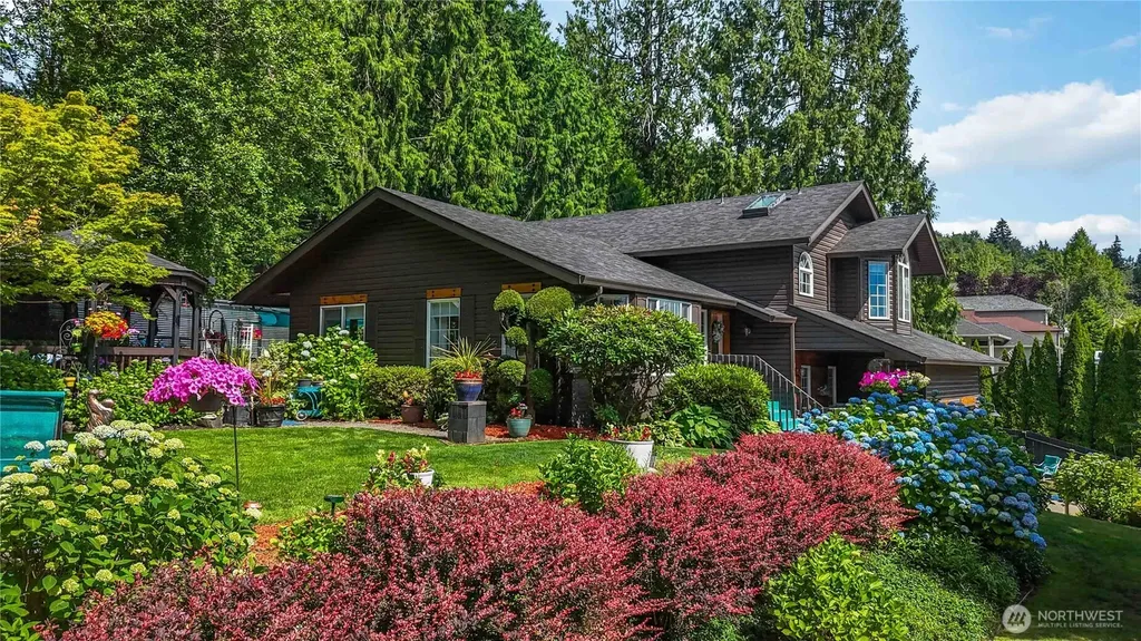 209 W Beacon Hill Drive Longview WA 98632