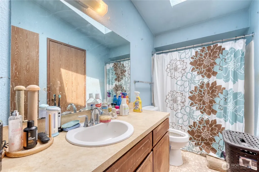 5906 S Verde Street Tacoma WA 98409