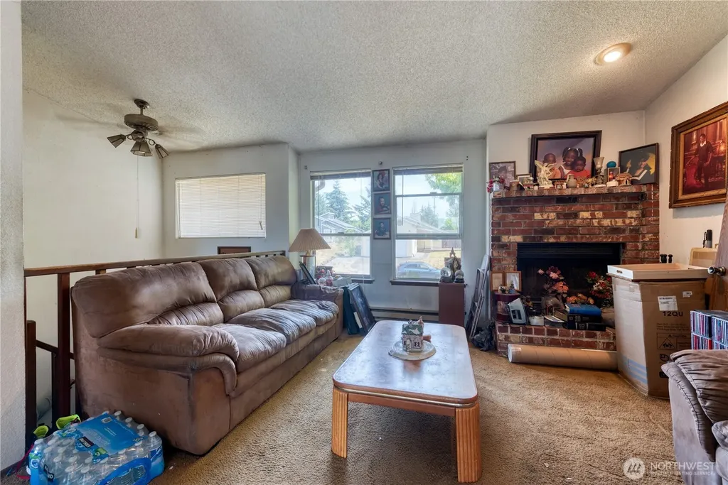 5906 S Verde Street Tacoma WA 98409