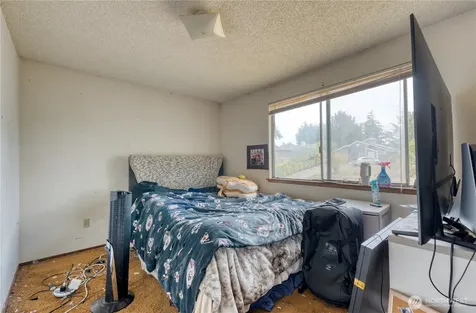 5906 S Verde Street Tacoma WA 98409