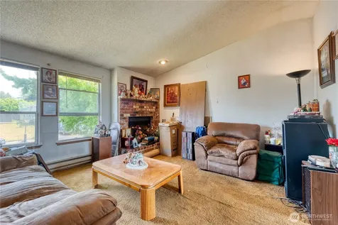 5906 S Verde Street Tacoma WA 98409