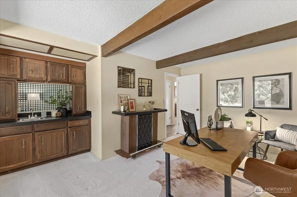 2006 245th Avenue SE Sammamish WA 98075