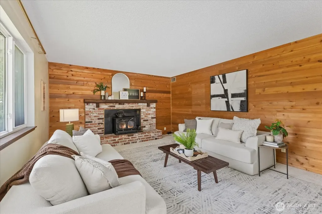 2006 245th Avenue SE Sammamish WA 98075