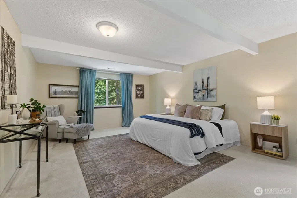 2006 245th Avenue SE Sammamish WA 98075