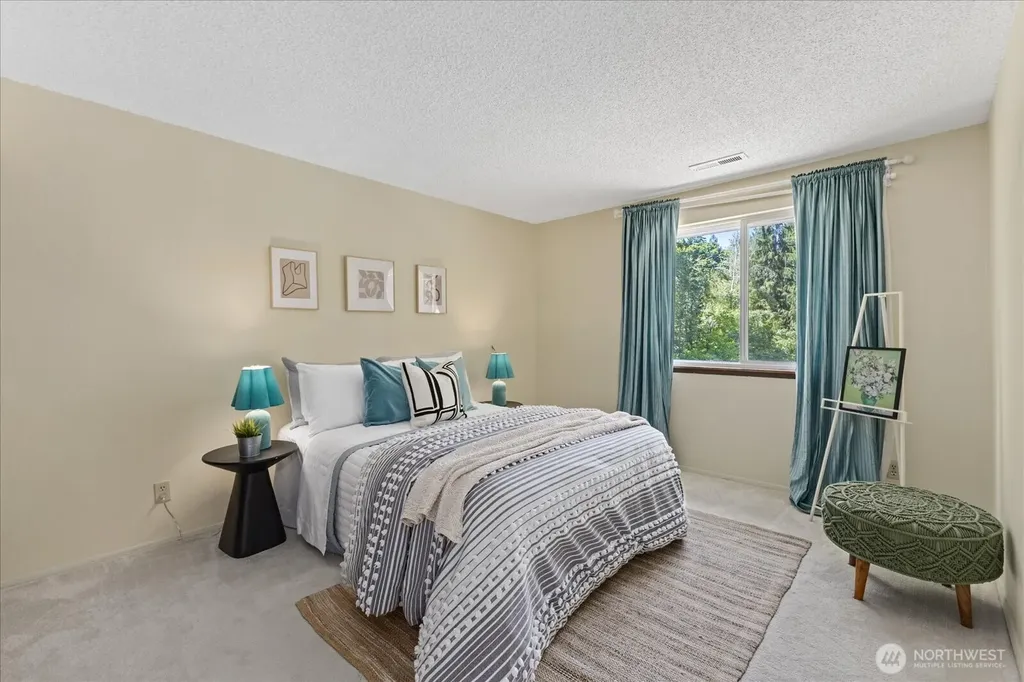 2006 245th Avenue SE Sammamish WA 98075