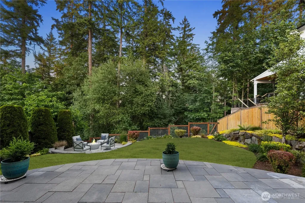 4227 NE 27th Place Renton WA 98059