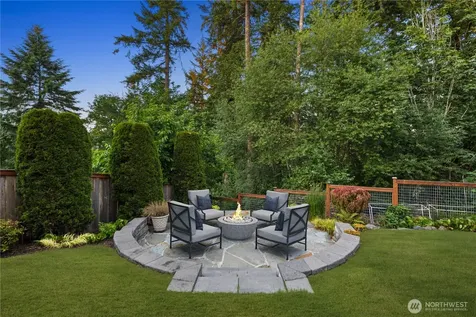 4227 NE 27th Place Renton WA 98059
