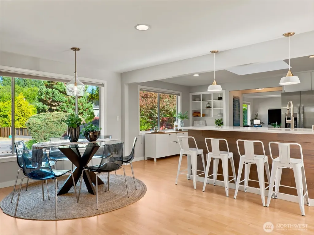 21822 92nd Avenue W Edmonds WA 98020
